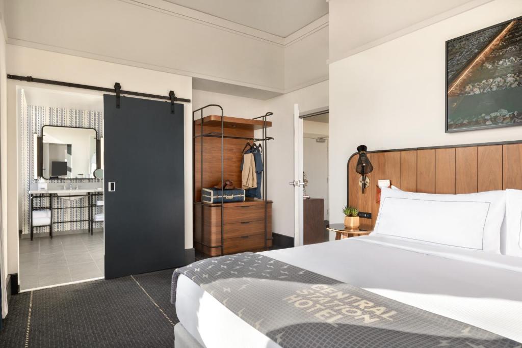 The Central Station Memphis, Curio Collection By Hilton - Suite King