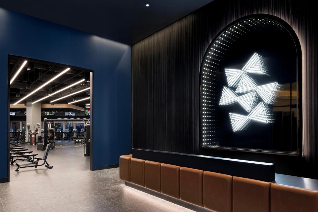 Das Fitnesscenter und&#47;oder die Fitnesseinrichtungen in der Unterkunft Fontainebleau Las Vegas