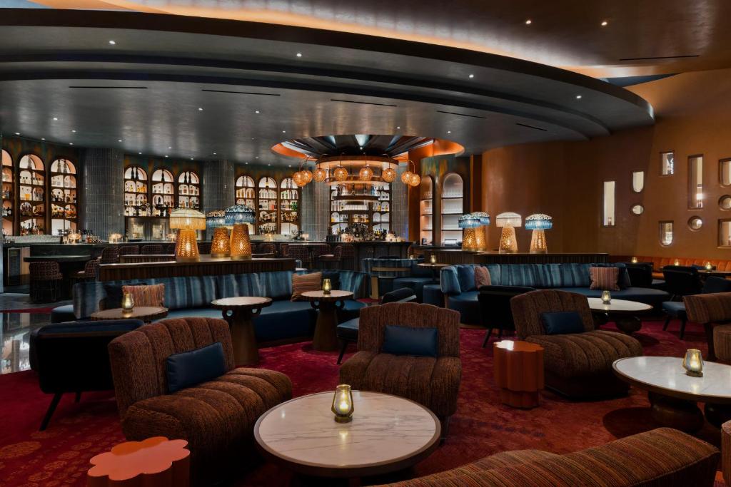 Ein Sitzbereich in der Unterkunft Fontainebleau Las Vegas