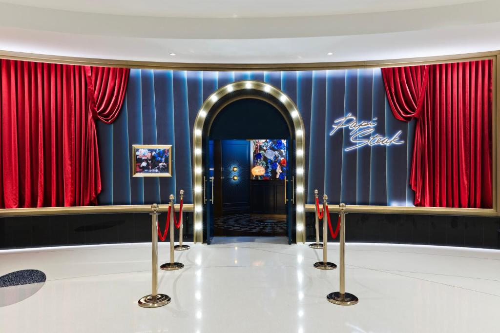 Fontainebleau Las Vegas, MICHELIN Key Award Hotel photo