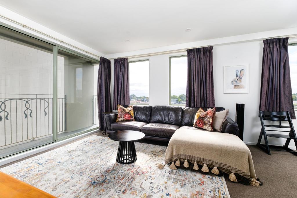 Cathedral Junction Apartments - Resim 11