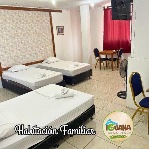 IGUANA HAUS IQUITOS - Family Room