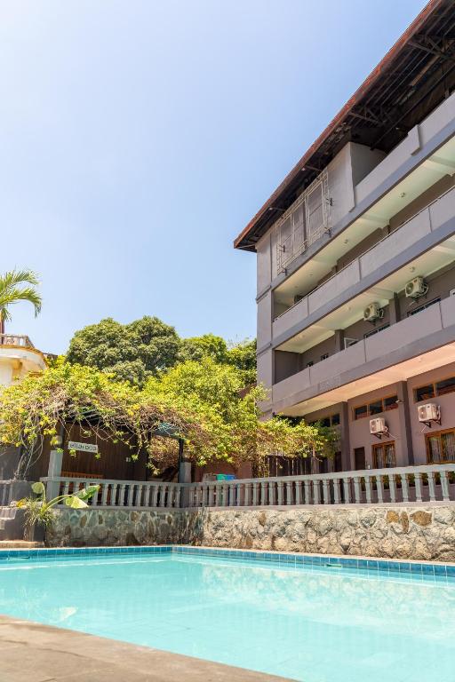 Bazén v ubytování Altaroca Mountain Resort Antipolo nebo v jeho okolí