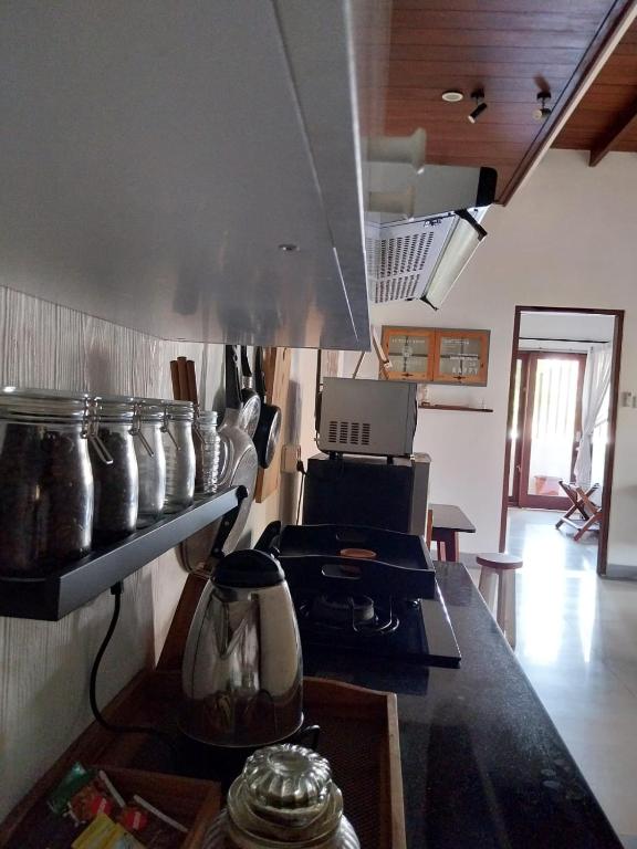 Kuchyň nebo kuchyňský kout v ubytování Dim House Jimbaran