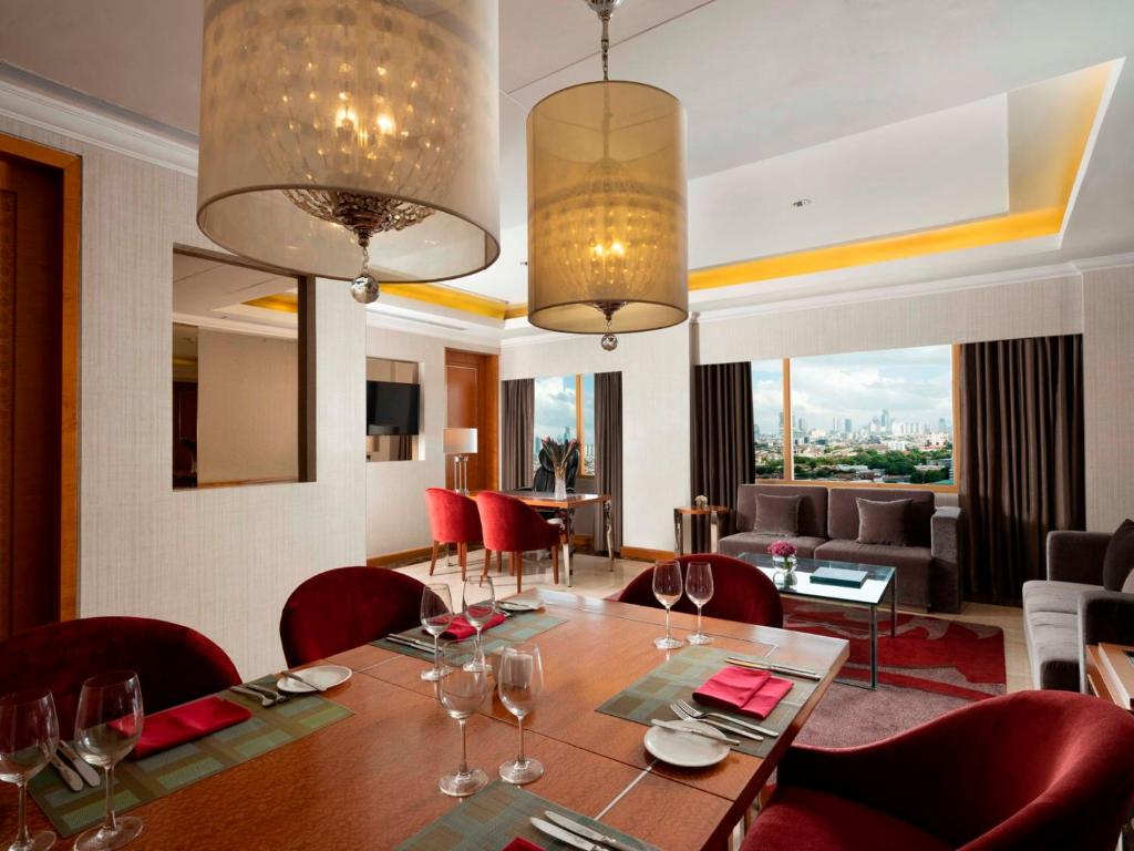 Hotel Ciputra Jakarta managed by Swiss-Belhotel International - Presidential Suite