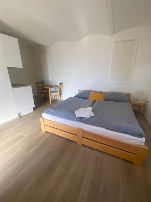Postel nebo postele na pokoji v ubytování Na domečku