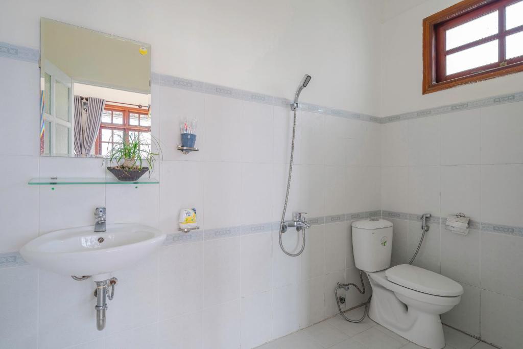 Phòng tắm tại May House Dalat