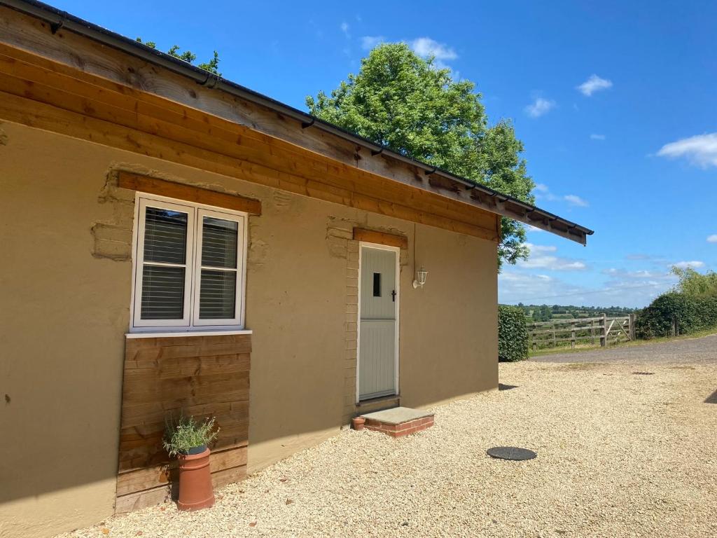 Το κτήριο όπου στεγάζεται  το διαμέρισμα