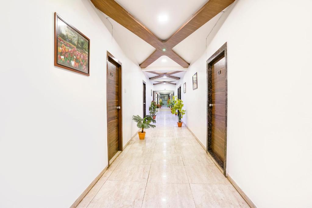 Fotografie z fotogalerie ubytování FabHotel Ratna Palace v destinaci Ahmadábád
