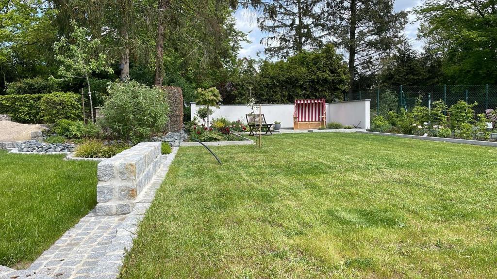 City Wohnung mit Garten und Terrassen - Appartamento Con 1 Camera Da Letto