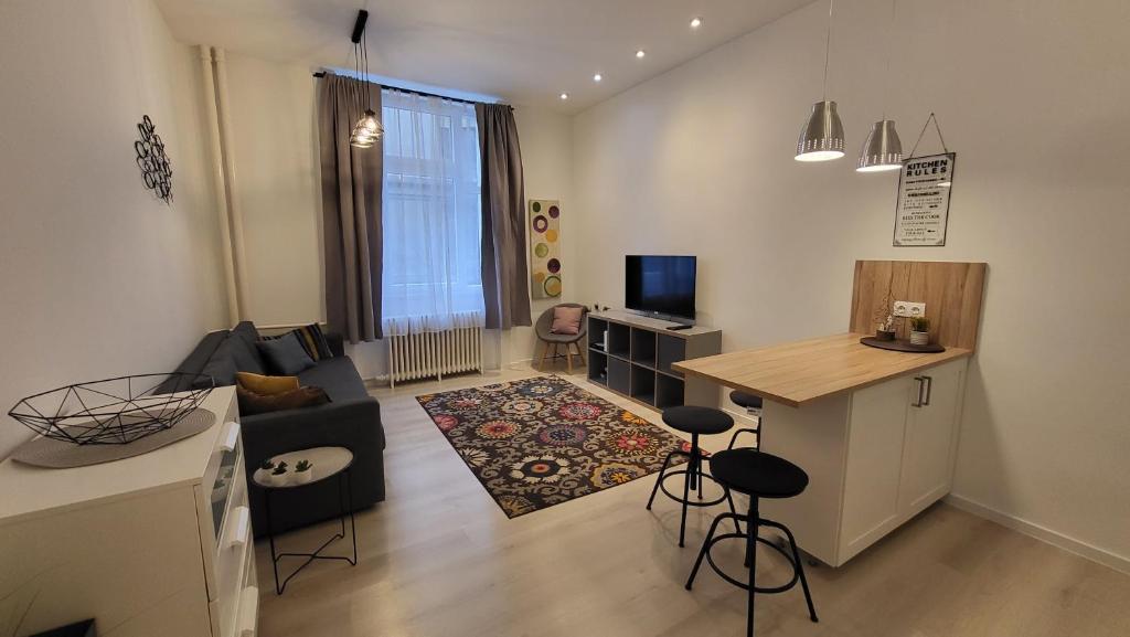 ELLA Apartment - One-Bedroom Apartment