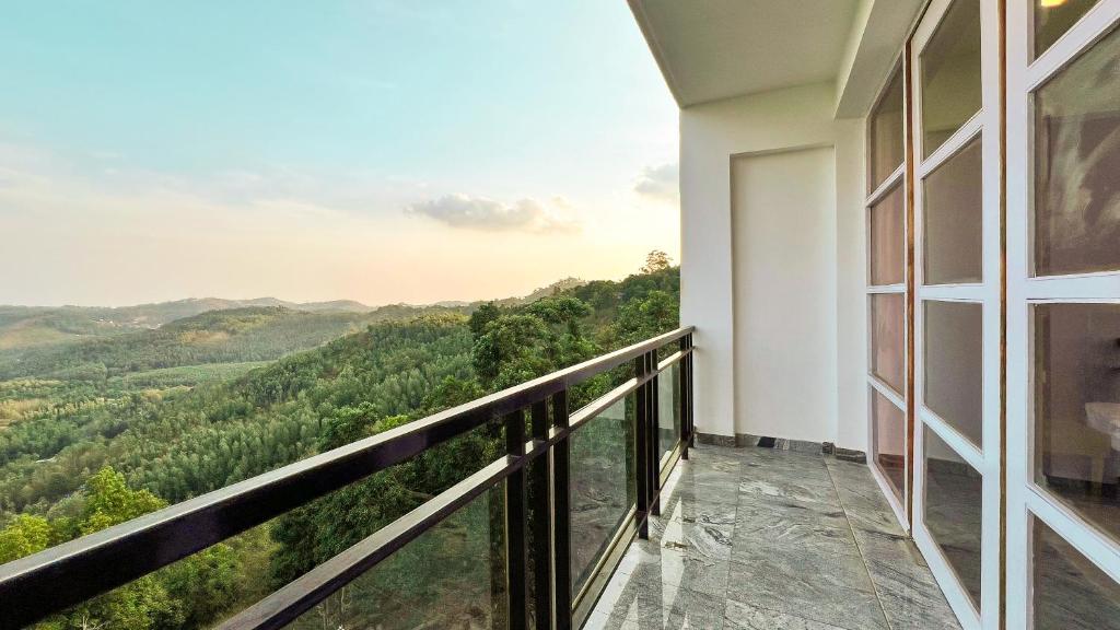 Balkón nebo terasa v ubytování MERIDIAN HILL TOP YERCAUD