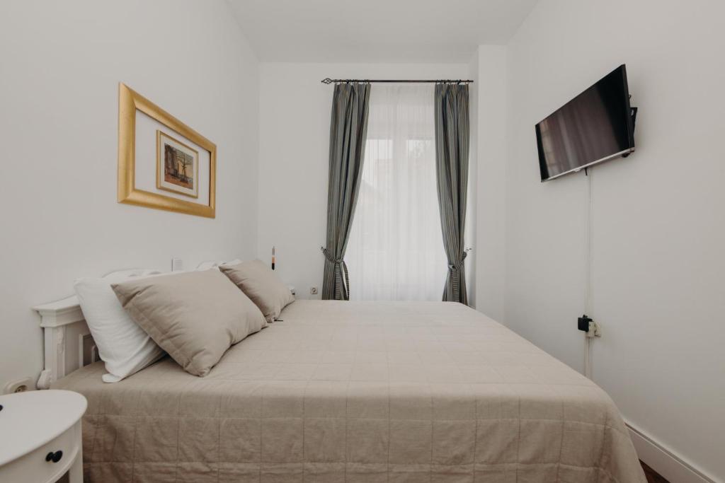 Rooms and Studios Villa Rossella 2 - 8