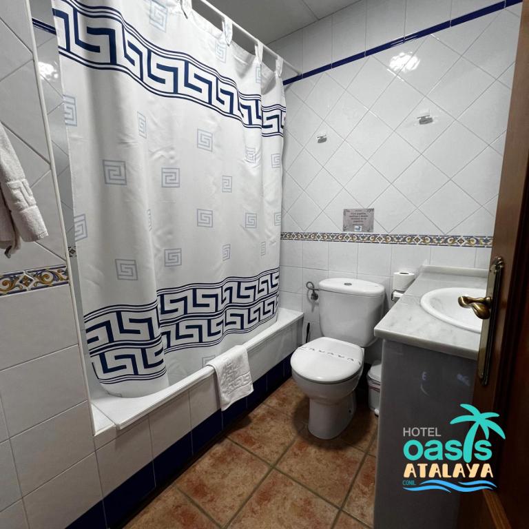 Kúpeľňa v ubytovaní Hotel Oasis Atalaya
