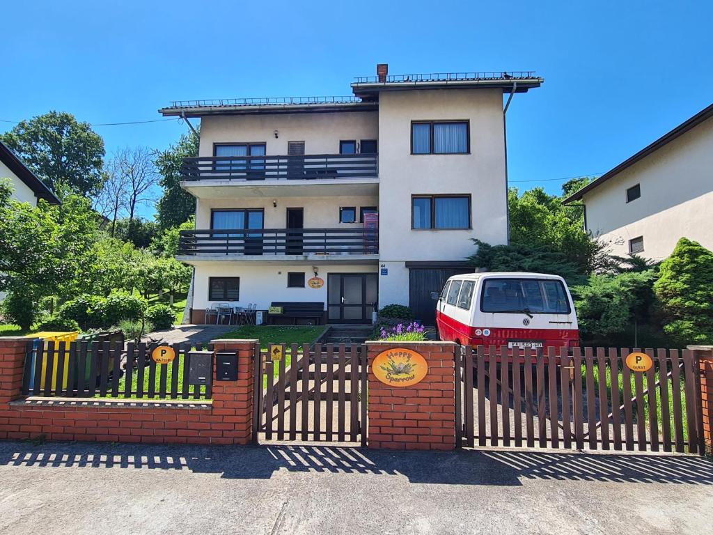 Budova, kde se apartmán nachází