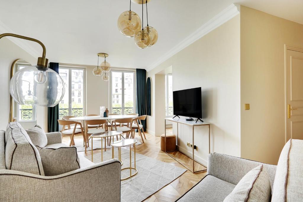 Pick A Flat's Apartment in Invalides - Avenue de Breteuil