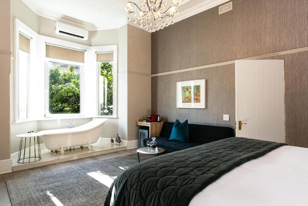 Cloud 9 Boutique Hotel and Spa - Heritage Deluxe Room
