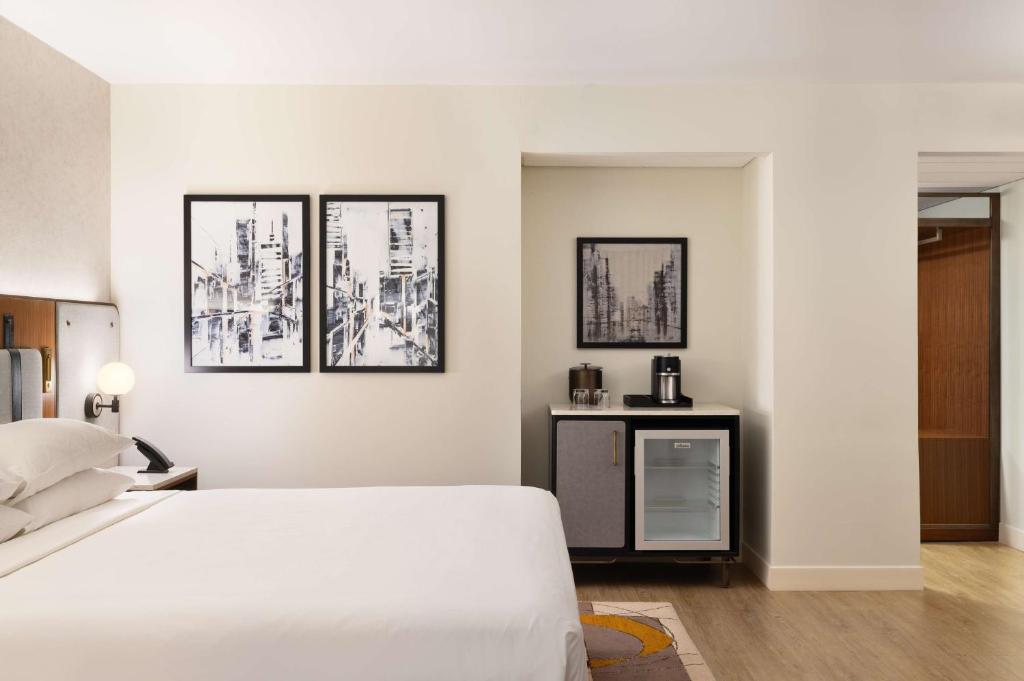 Postel nebo postele na pokoji v ubytování Hyatt Regency New Brunswick