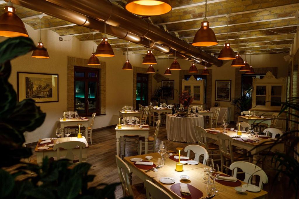 Restaurace v ubytování Aleph Rome Hotel, Curio Collection By Hilton