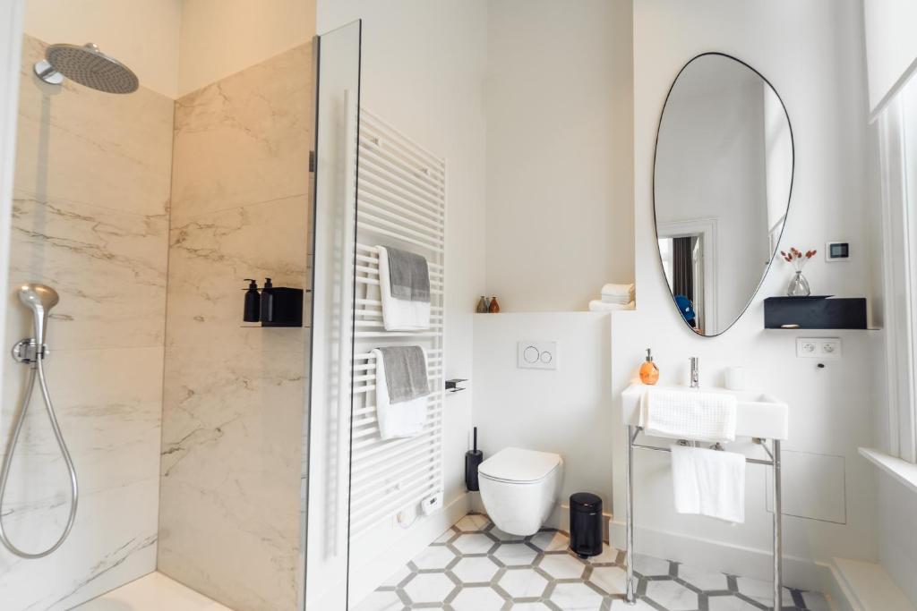 Koupelna v ubytování Luxeverblijf B&B het Wevershuis