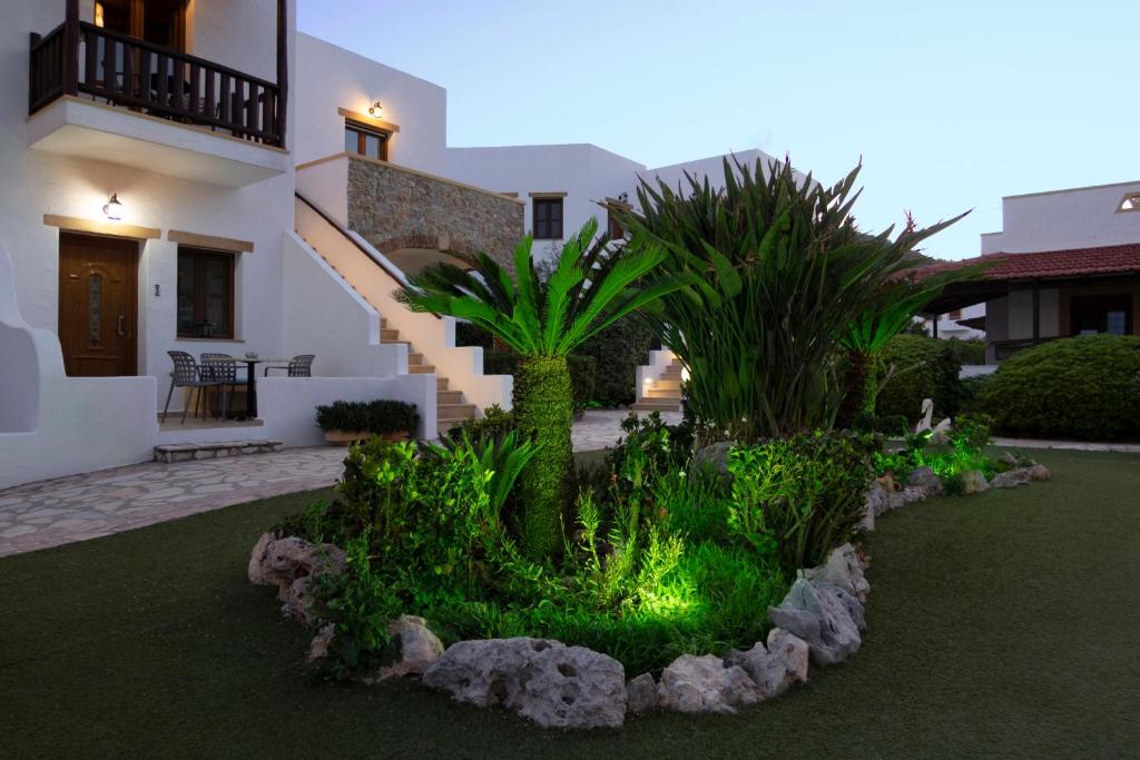 Zahrada ubytování Panteli Beach Hotel