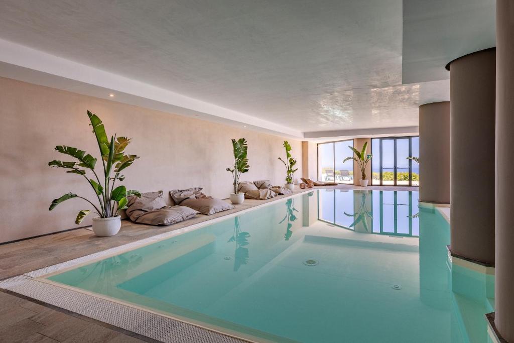 Bazén v ubytování Hotel Venere di Erice Resort & Spa nebo v jeho okolí