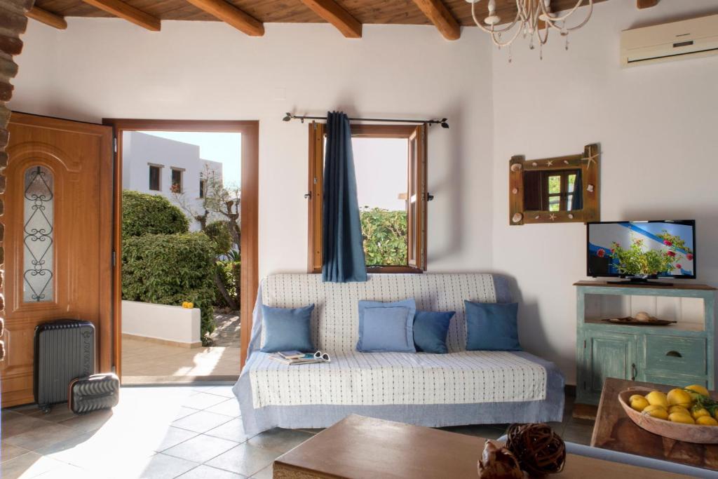 Posezení v ubytování Panteli Beach Hotel