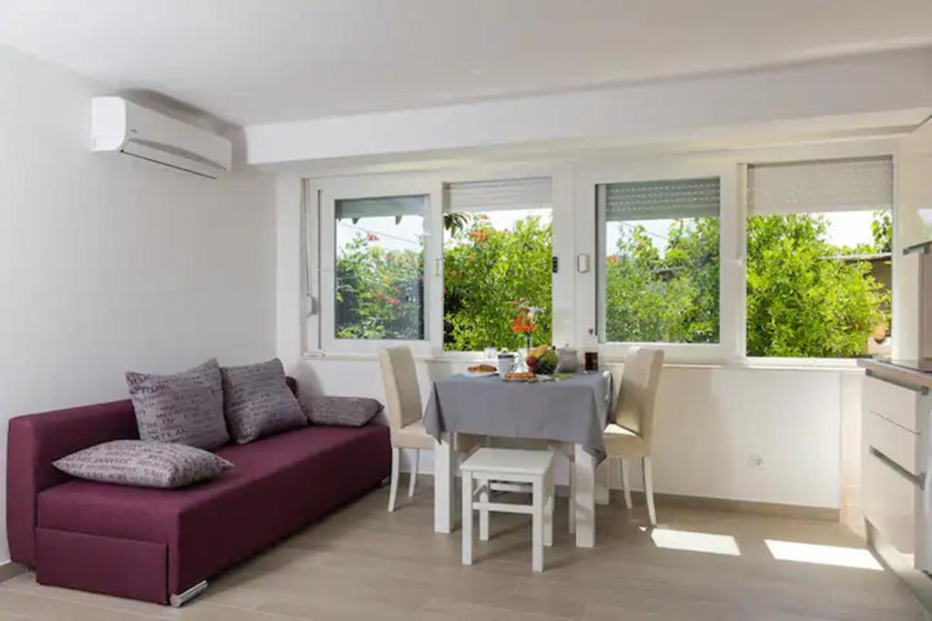 Studio Apartment Lemon