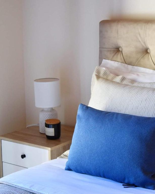 Postel nebo postele na pokoji v ubytování Anemi Superior Deluxe Suite