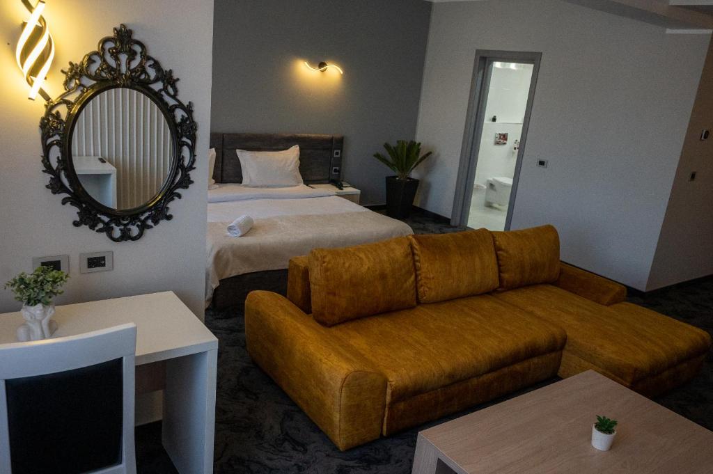 Postel nebo postele na pokoji v ubytování Black Tulip Hotel