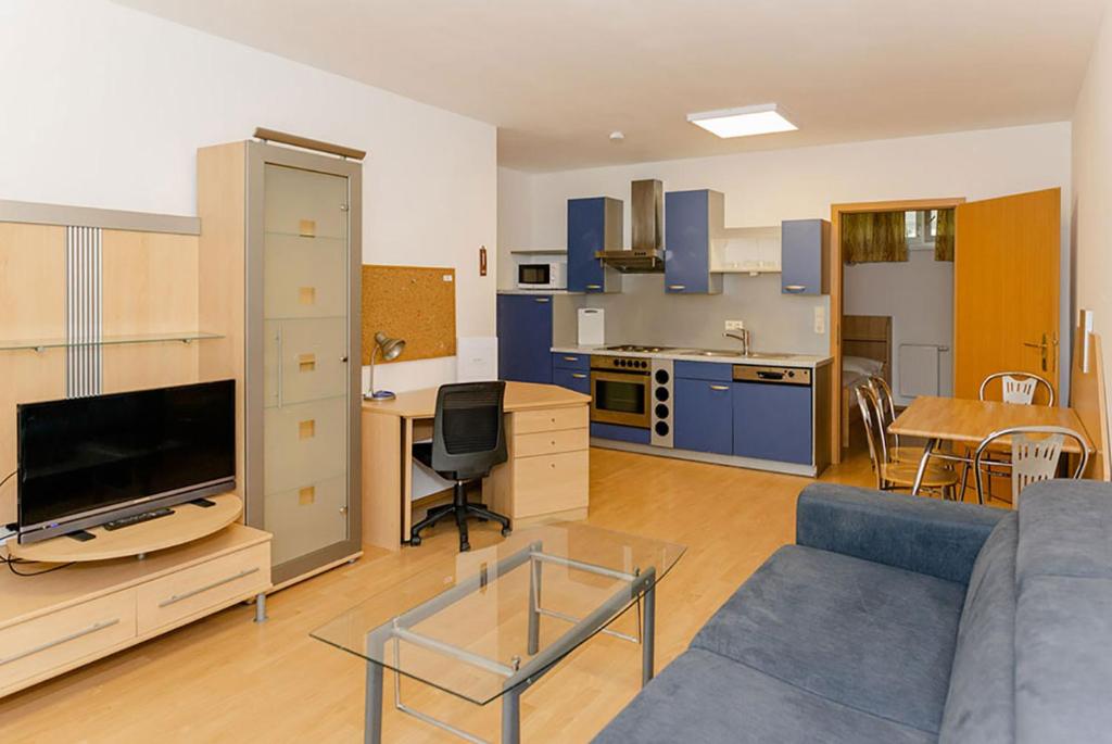 Appartement Graz - Ihr erstklassiges Zuhause fernab von Zuhause - Two-Bedroom Apartment With Balcony