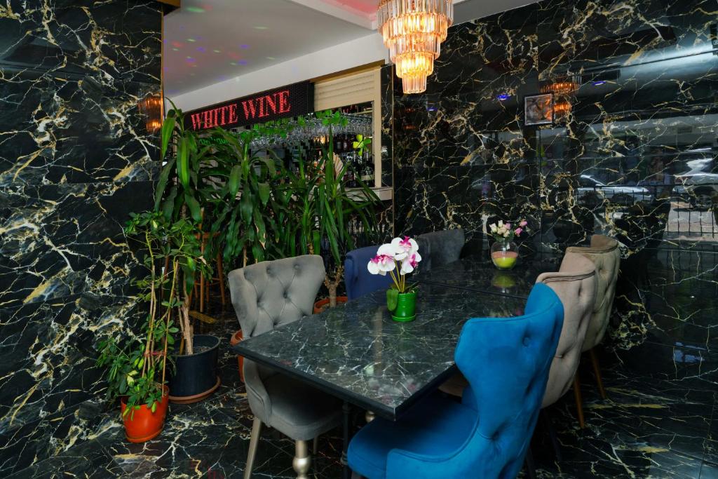 Posezení v ubytování Avlion Boutique Hotel