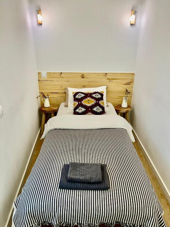 Postel nebo postele na pokoji v ubytování Hola Hostel Alicante