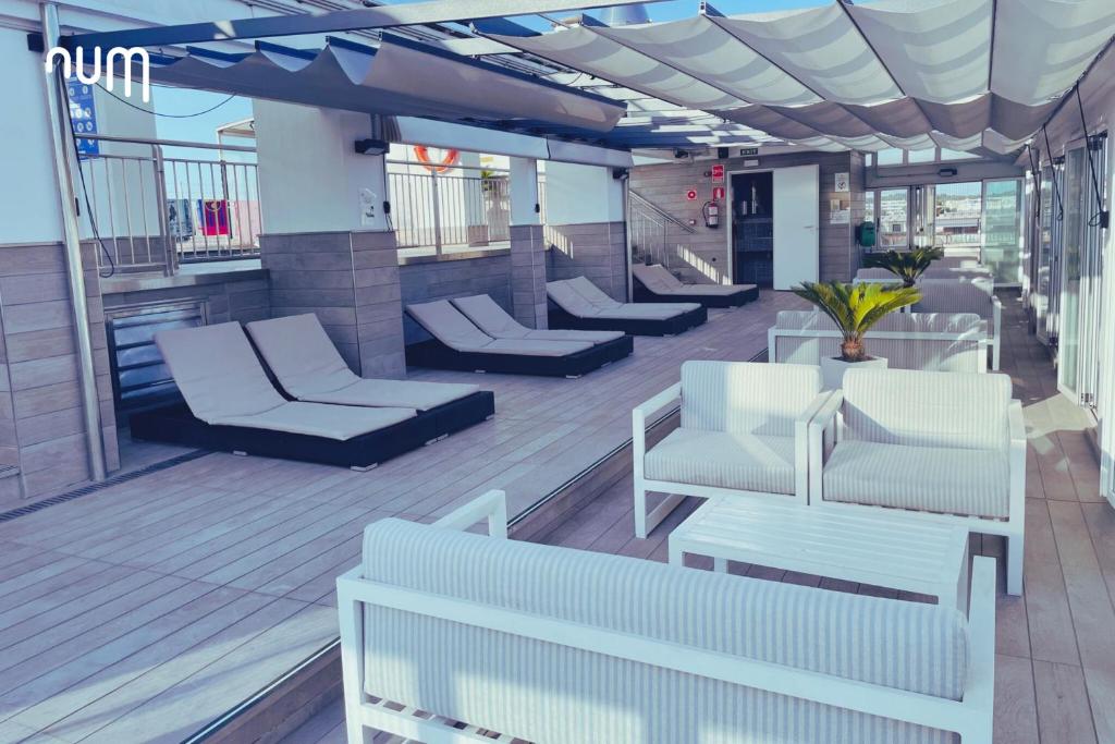 Posezení v ubytování Num Hotel
