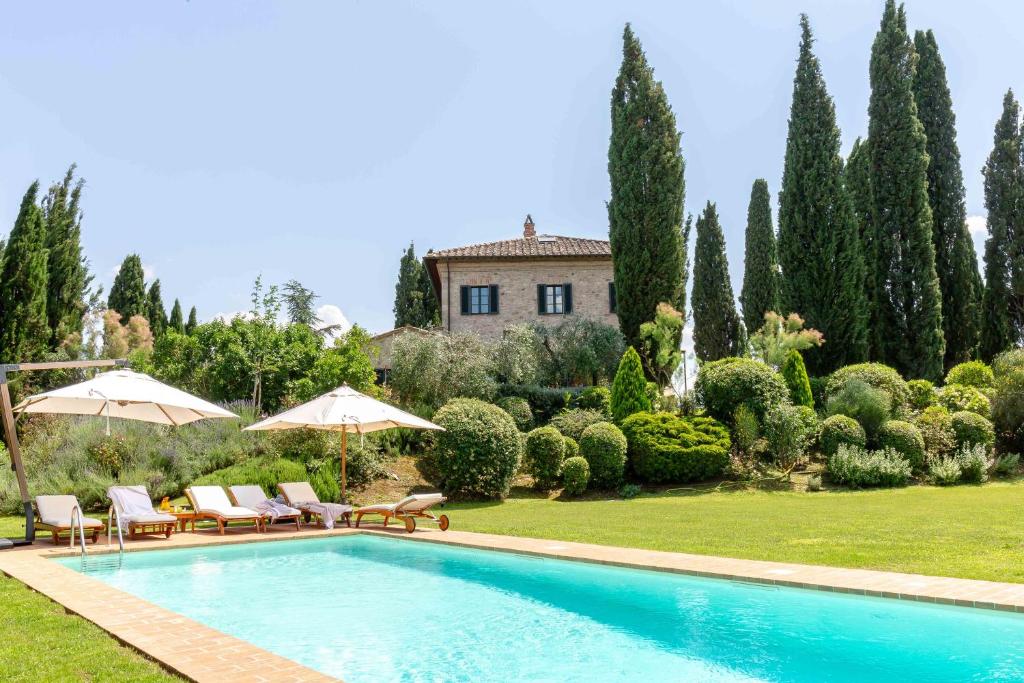 Bazén v ubytování Podere I Poggi by Great Stays nebo v jeho okolí