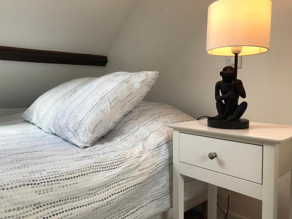 Appartement coquet dans maison individuelle - One-Bedroom Apartment