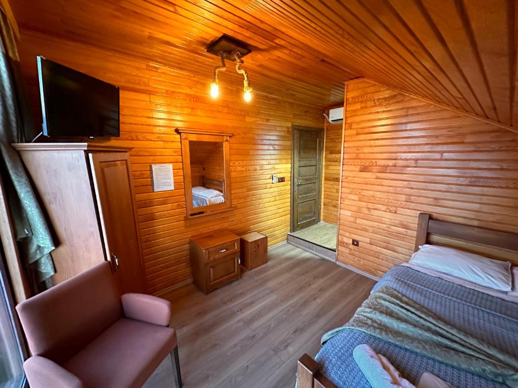 Postel nebo postele na pokoji v ubytování Falez Cafe&Restaurant&Pansiyon-Arhavi