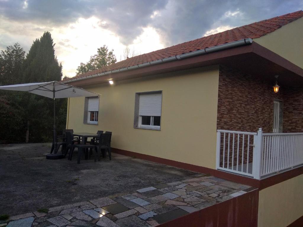Budova, v ktorej sa dovolenkový dom nachádza
