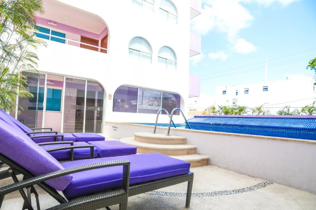 Bazén v ubytování Hotel Kavia nebo v jeho okolí