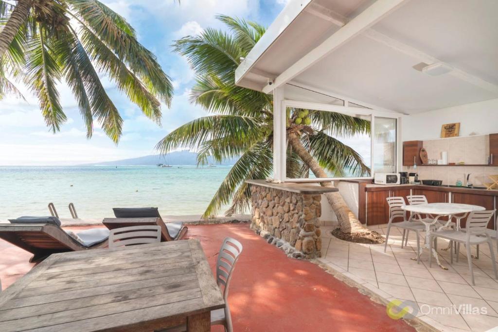 Seaside Serenity: 2BR Oasis on Enchanting Moorea - photo 3 - Moorea, Polynésie