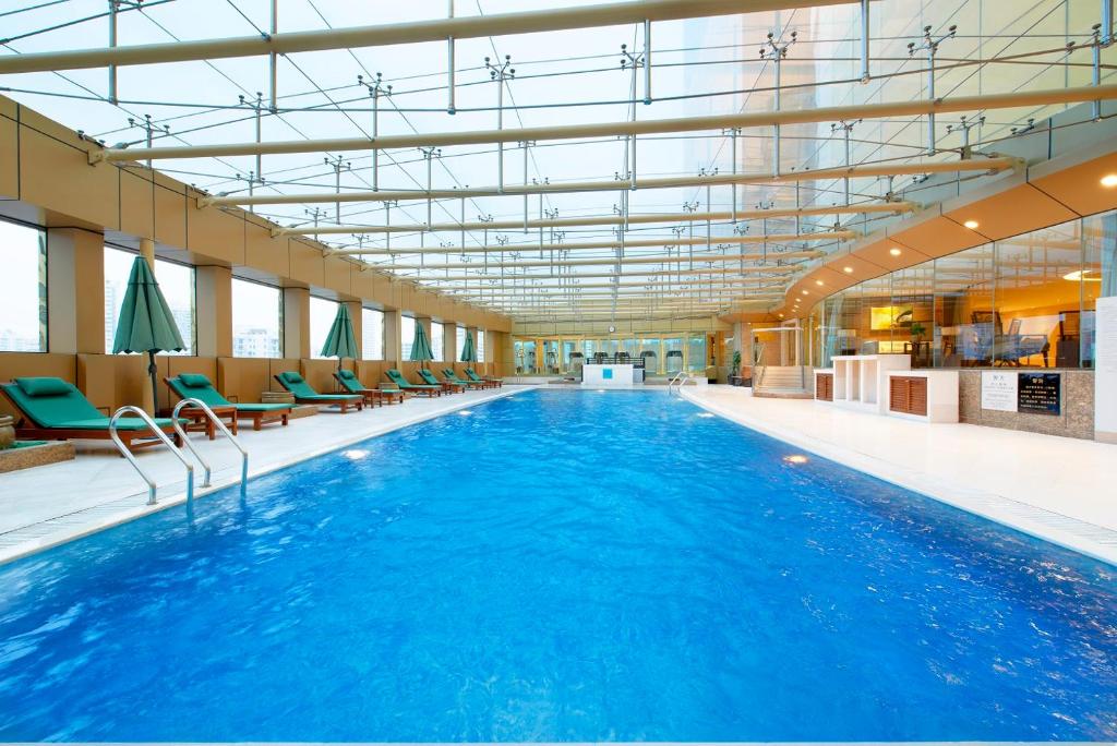 Bazén v ubytování Sheraton Xiamen Hotel nebo v jeho okolí