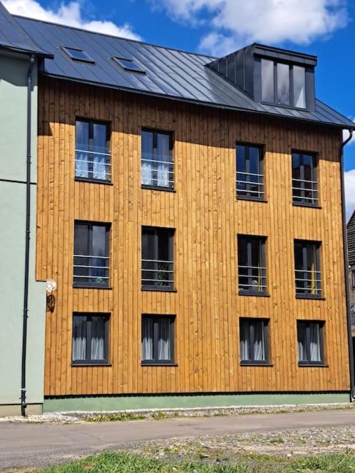 Budova, kde se apartmán nachází
