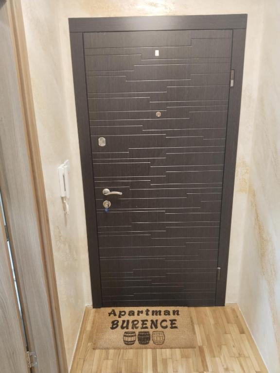 Apartment Burence - 公寓