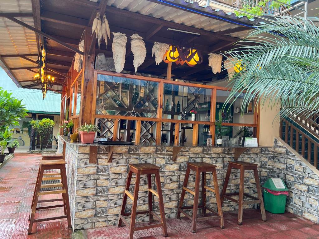 Balkón nebo terasa v ubytování Ama Garden Sauraha
