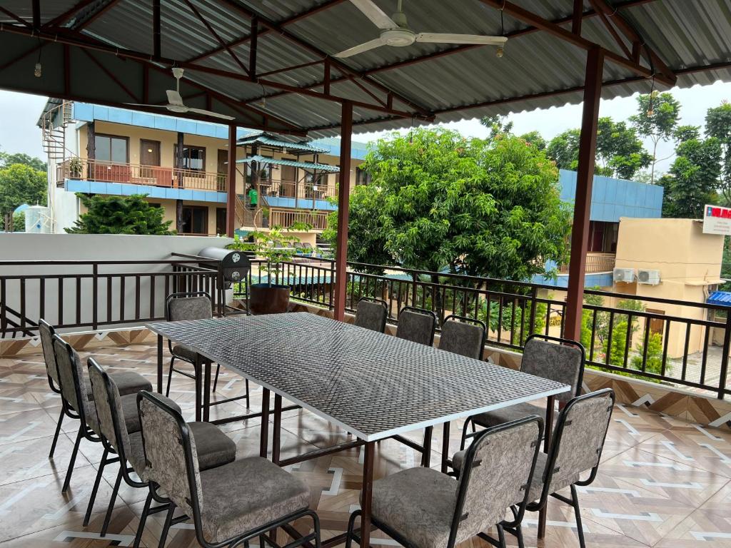 Balkón nebo terasa v ubytování Ama Garden Sauraha