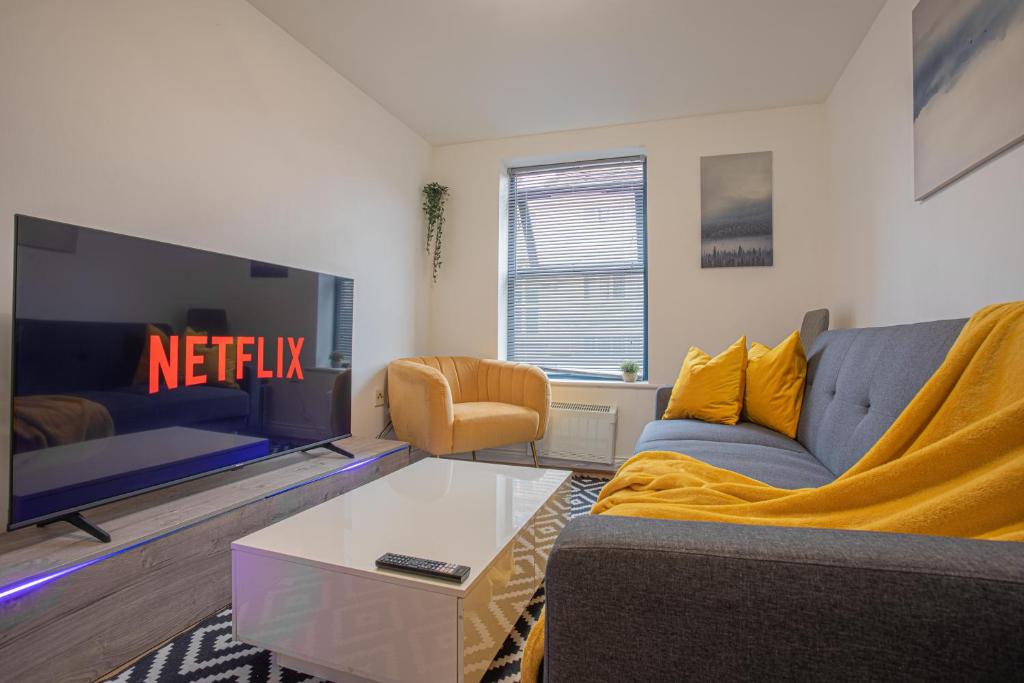 A seating area at Beautiful Flat in Halifax - Perfect for Long Stays