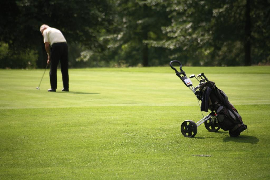 Golf v hotelu nebo okolí