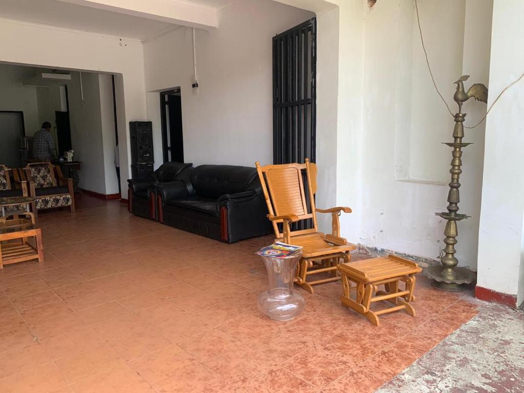 Posezení v ubytování Kandy Siebel Bungalow