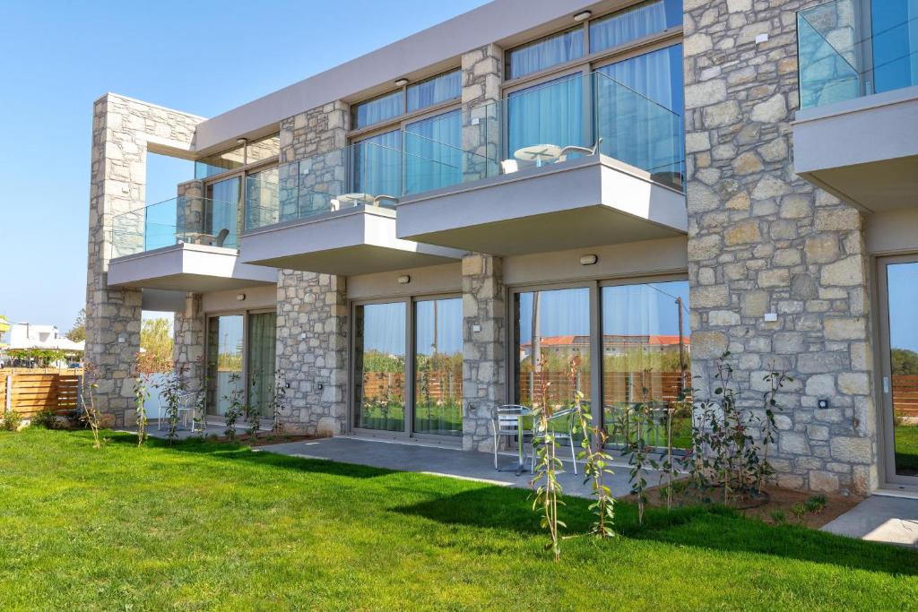 Zahrada ubytování Achatis Apartments with sea view
