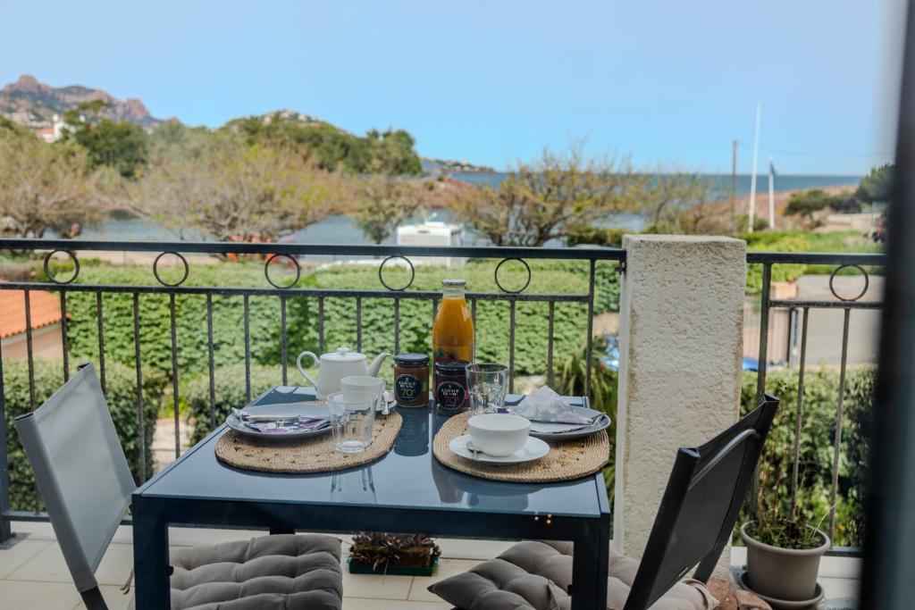 Apartment Tiki Plage mit Meerblick und direkt am Strand - Apartment With Sea View